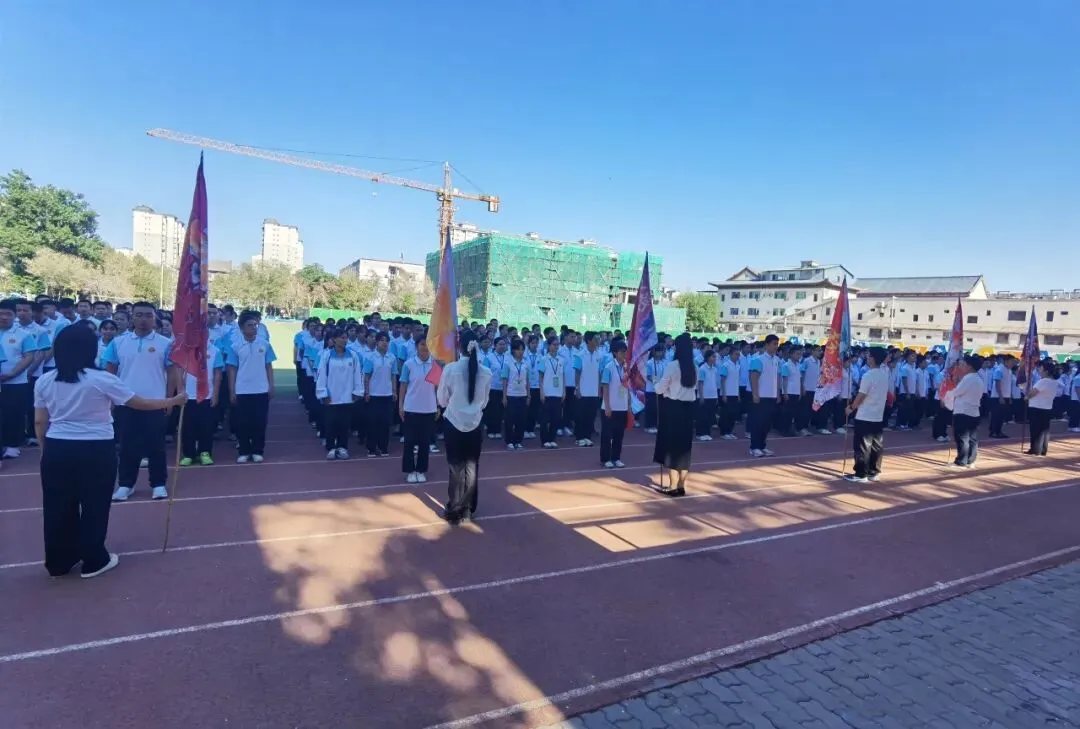 【诚爱•育 同心共育】以梦为马赴中考,凝心聚力创辉煌——阜康市第二中学2026届九年级圆梦计划启动仪式圆满结束 第11张