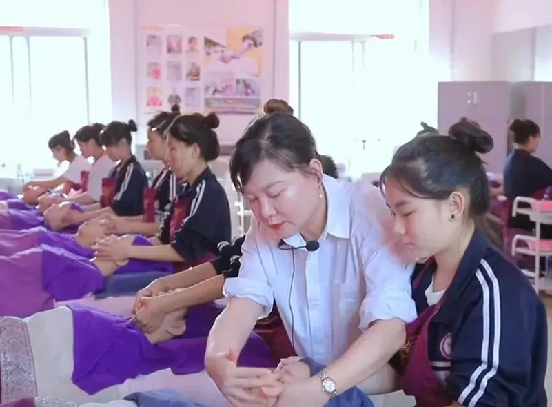 中考倒计时 | 选普高还是选职校?这所39年美业名校的校园开放日,给你另一种答案! 第21张