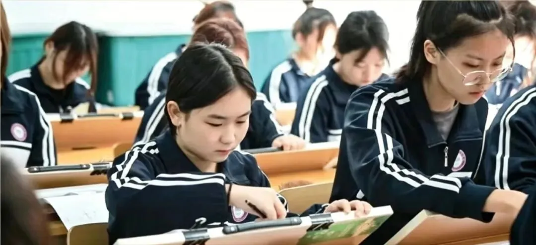 中考倒计时 | 选普高还是选职校?这所39年美业名校的校园开放日,给你另一种答案! 第27张