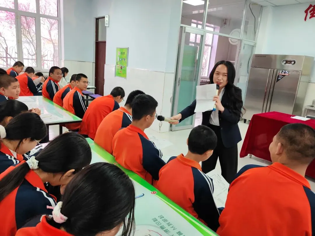 静心蓄力迎中考 从容稳心赴新程——青冈镇中学开展初四学年心理辅导专题讲座 第10张