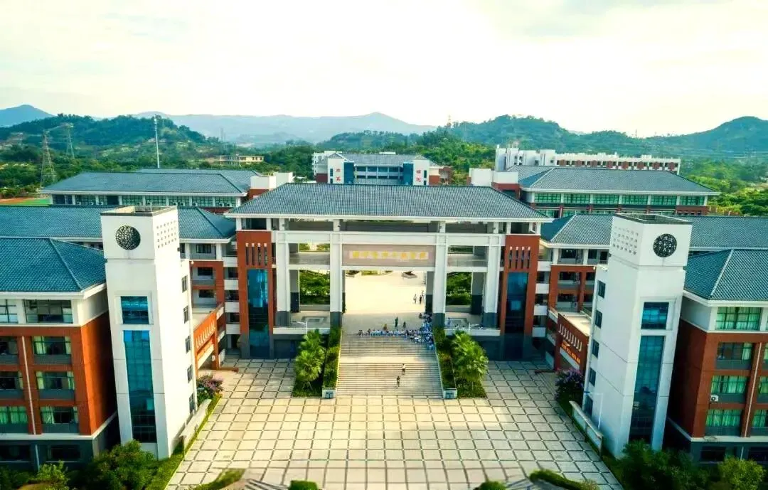 超全!2026年中考必备|潮汕四市54所中职学校汇总(附2025年录取分数线) 第33张