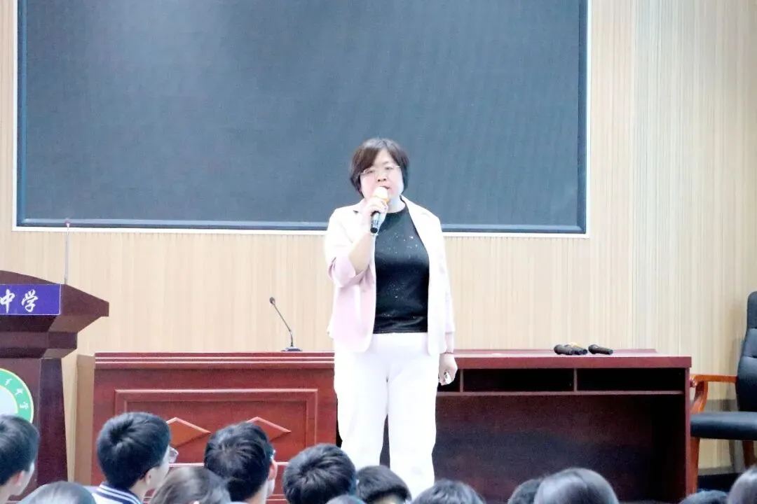 轻松备考 向阳成长——2026年中考心理减压巡讲活动走进斜店乡中学 第4张