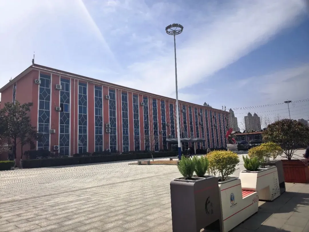 中考后不止一条路!西安这所公办中专,环境好、有升学班 第2张