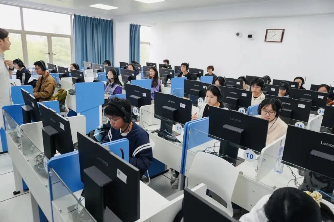 全真模拟,以赛促学!国际商务外语学院雅思模考竞赛圆满收官 第15张