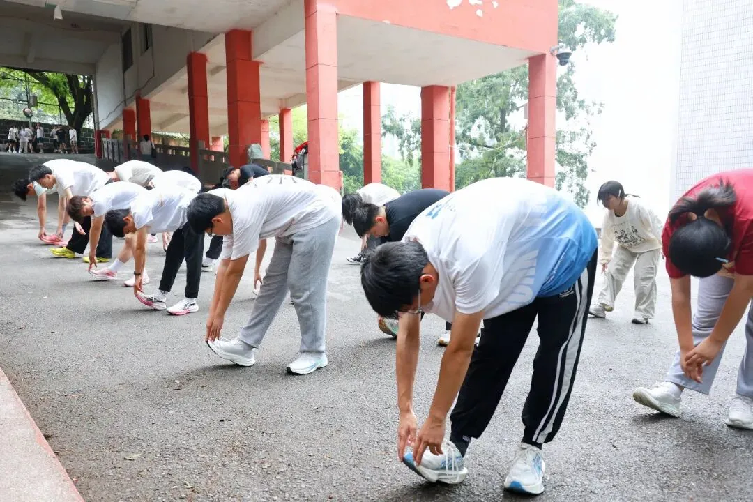 中考开战!初三学子迎战体实考 第13张 中考开战!初三学子迎战体实考 第13张