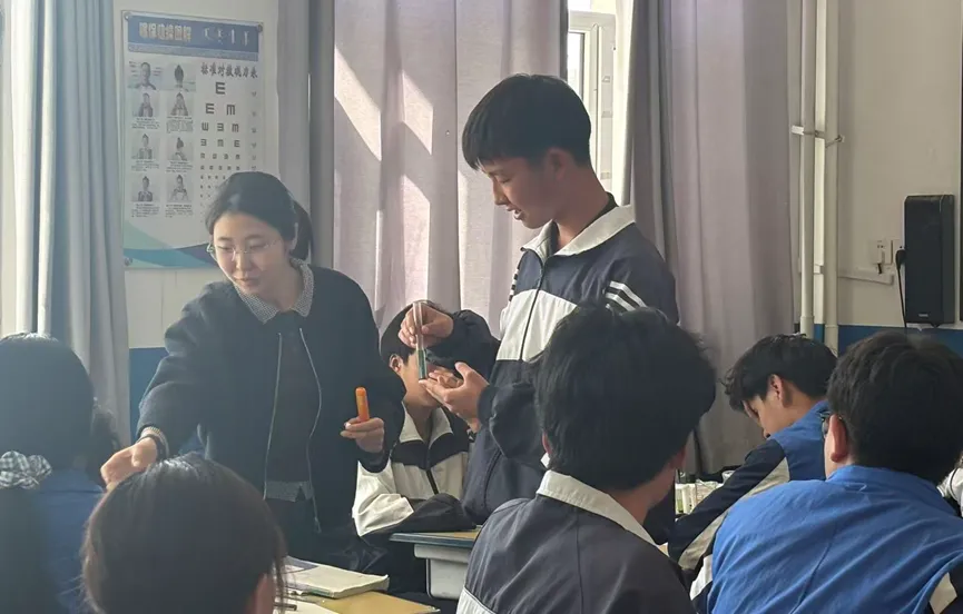 研思聚力备中考 专家引领促成长 ——我校圆满承办赤峰市教科研中心备考专项指导活动 第4张