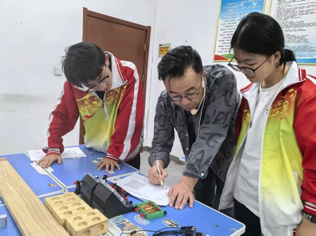 以练促考强技能 凝心备战筑根基——成功中考二校开展理化生实验备考专项训练 第3张