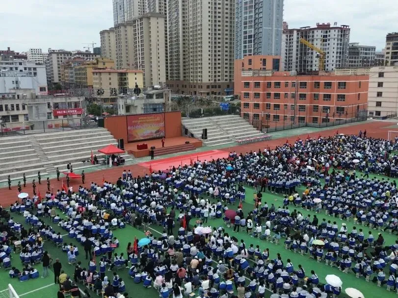 让生命绽放力量,助中考决胜圆梦 —— 我校成功举办中考励志演讲活动 第6张