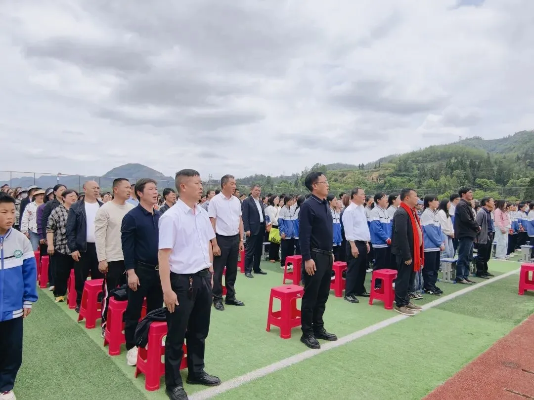 让生命绽放力量,助中考决胜圆梦 —— 我校成功举办中考励志演讲活动 第11张