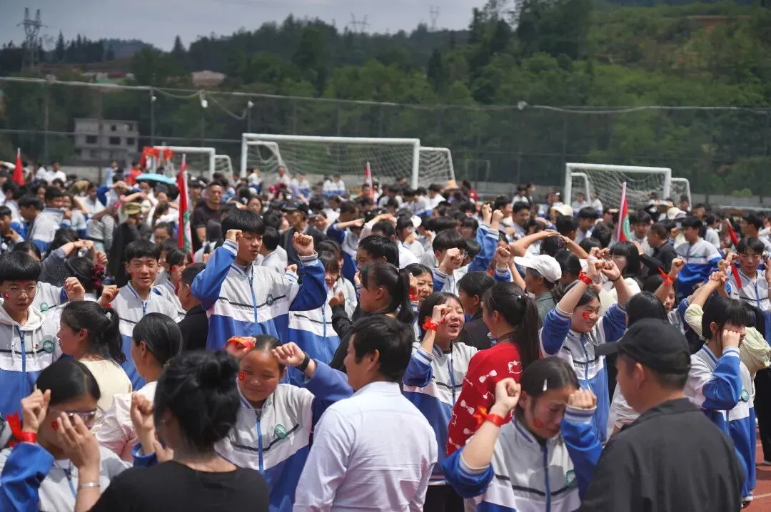 让生命绽放力量,助中考决胜圆梦 —— 我校成功举办中考励志演讲活动 第15张