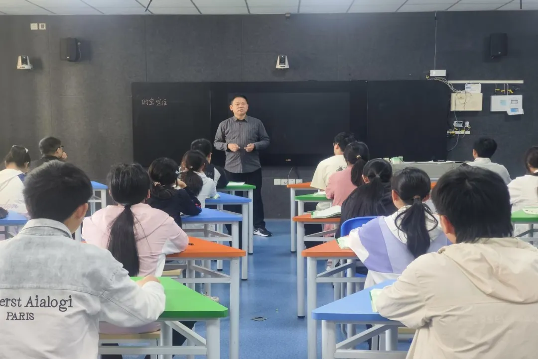 研思聚力精备考,示范引领促提升——区中考历史复习示范课在我校圆满举办 第5张