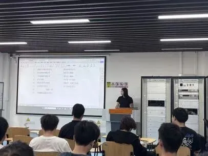 真题真练强技能 产教融合育新人 —— 三亚学院新能源汽车整车实验台架实验成效显著 第6张