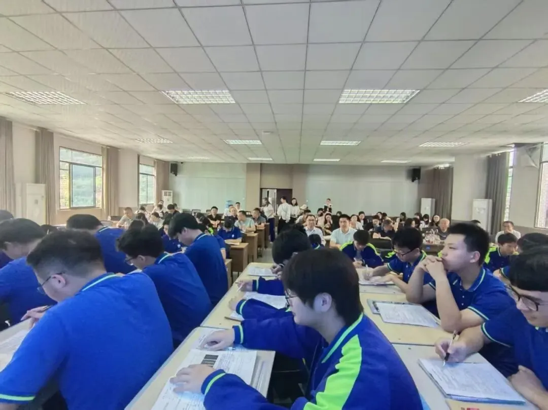 网链聚资源·共研备中考 ——嘉陵区2026年初中化学中考复习研讨会圆满举行 第28张