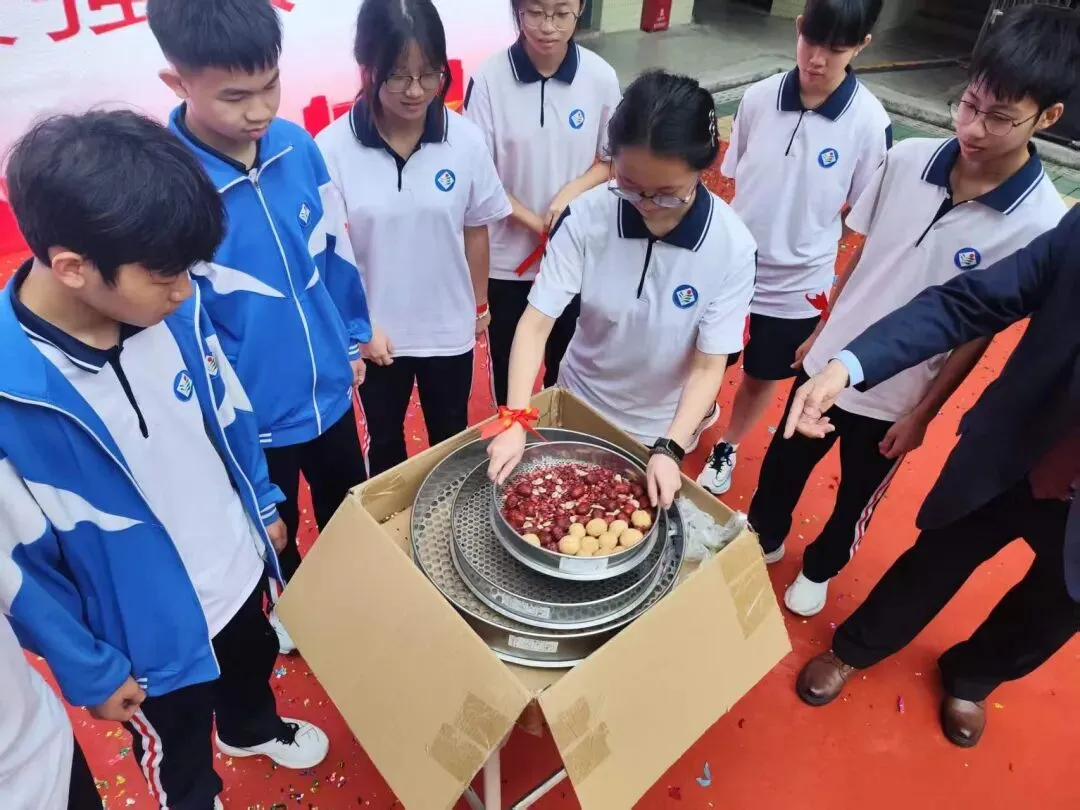 青春燃情战中考 壮志飞扬耀回澜——回澜中学开展中考备考加温鼓劲会 第26张