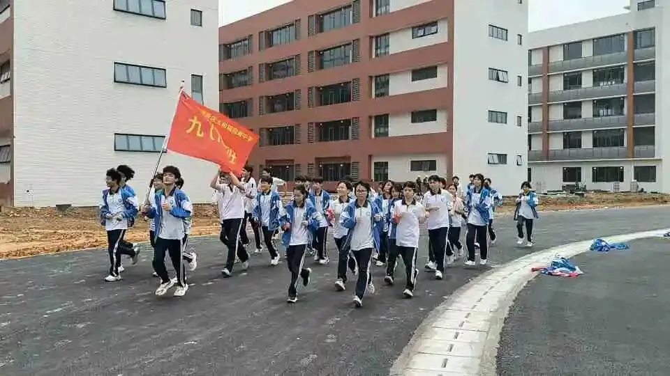青春燃情战中考 壮志飞扬耀回澜——回澜中学开展中考备考加温鼓劲会 第56张
