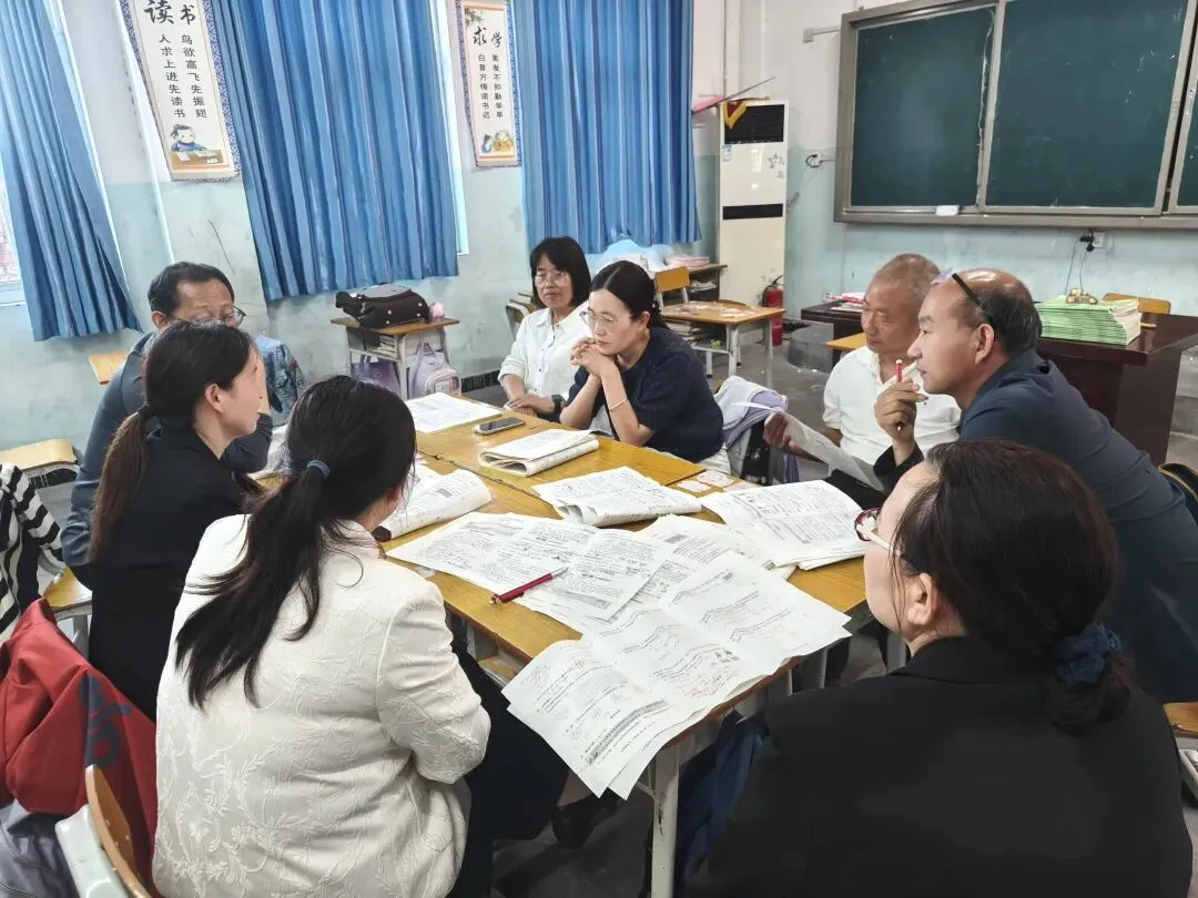 复盘提质,聚力前行——翟庄小学期中试卷分析教研活动纪实 第4张