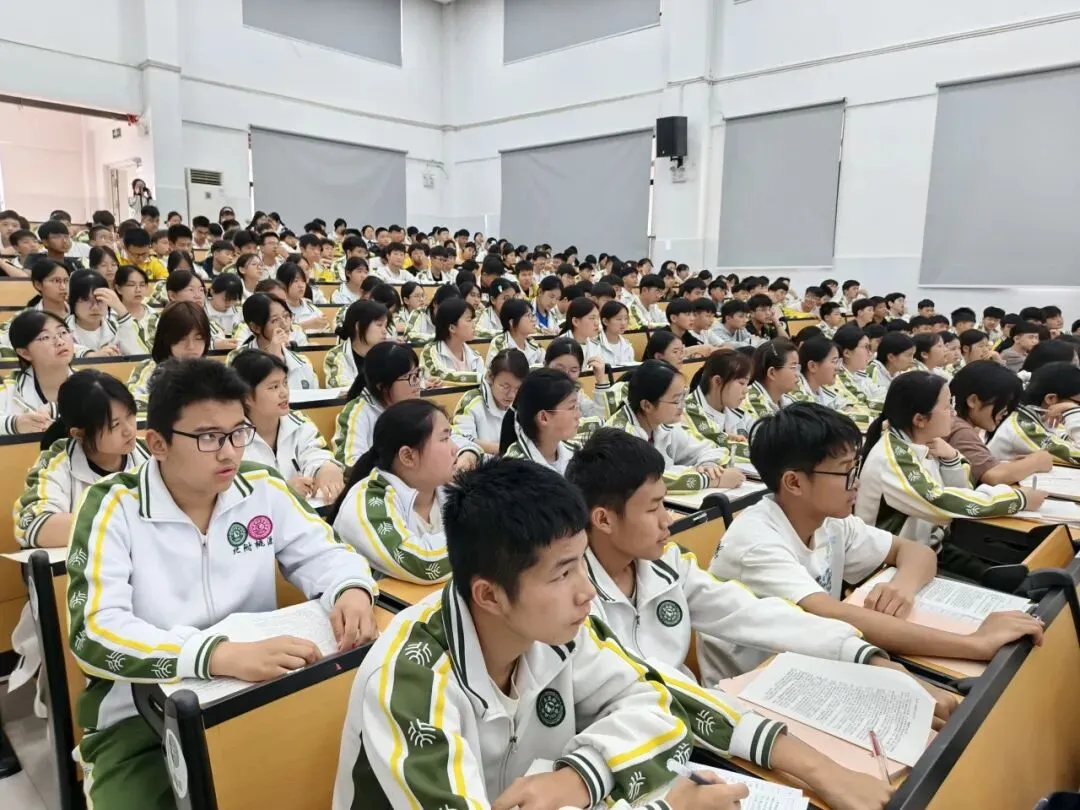 名师领航,赋能中考‖ 广南华美桃源学校中考作文专题讲座圆满落幕 第12张