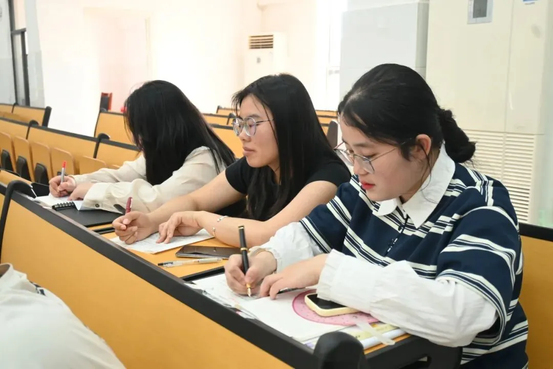 名师领航,赋能中考‖ 广南华美桃源学校中考作文专题讲座圆满落幕 第13张