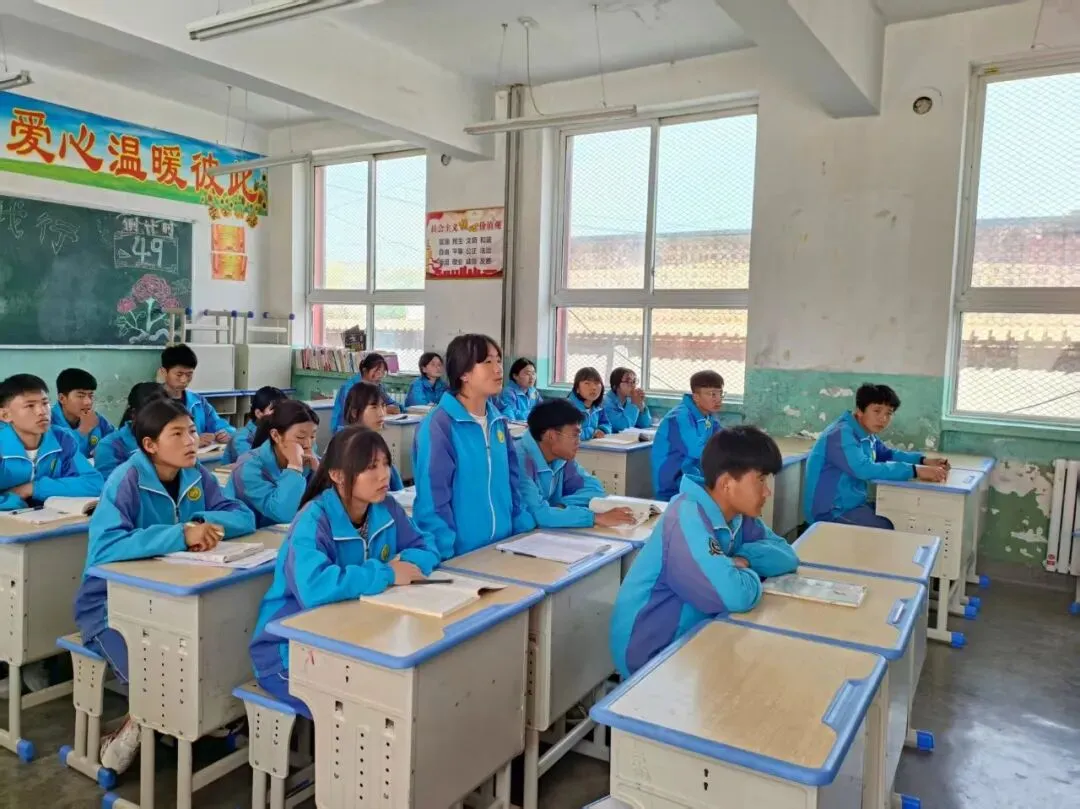 精研诗词课堂 聚力中考备考——西吉县什字中学文科教研组开展九年级语文公开课教研活动 第10张