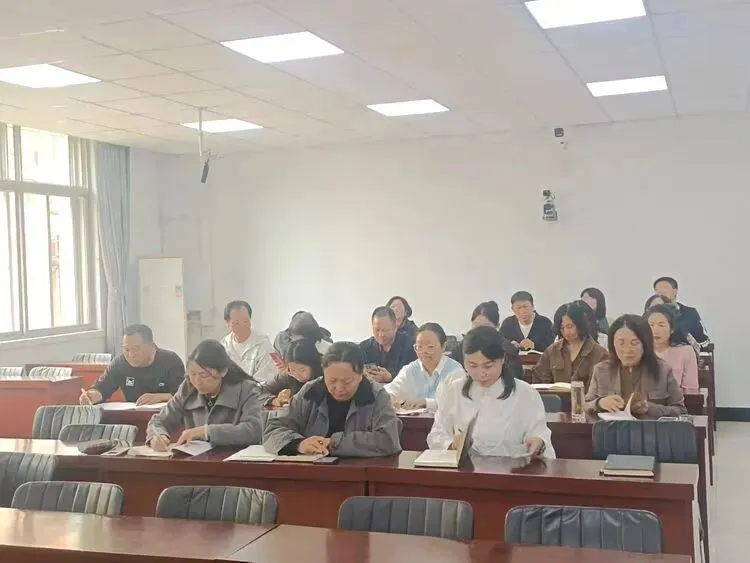 视导把脉明方向 深耕教学战中考——兴隆二中迎接县教师发展中心教学教研视导纪实 第88张