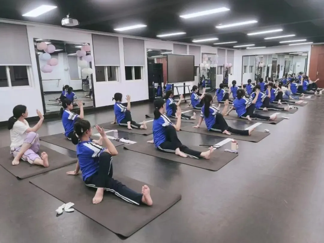 去年中考628分,放弃前三所重高选择职高,这位女生如今怎么样? 第3张