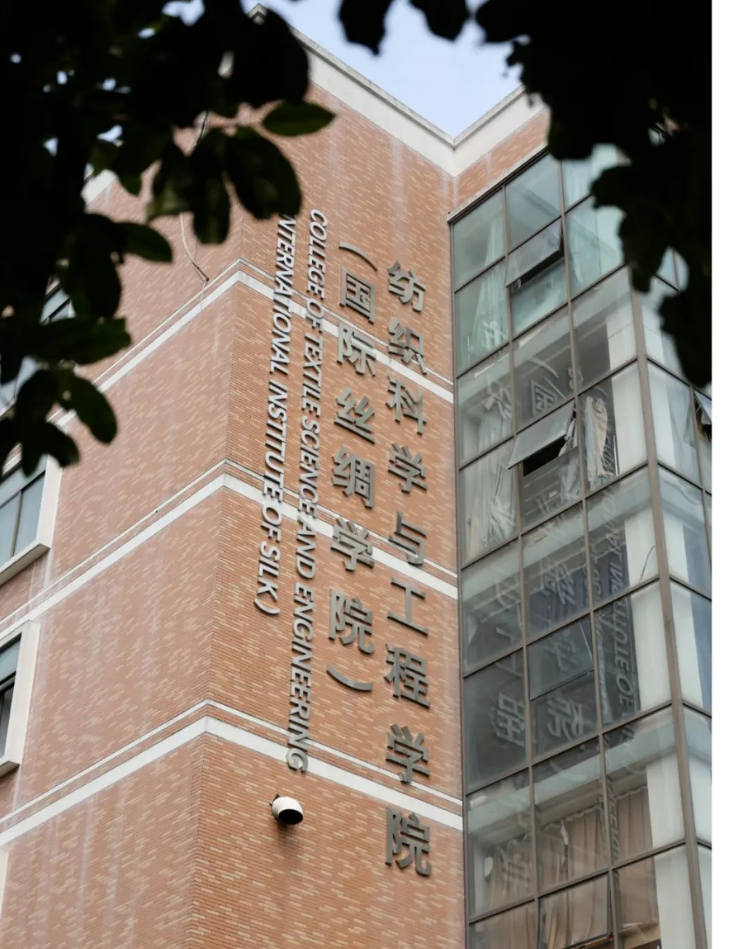 去年中考628分,放弃前三所重高选择职高,这位女生如今怎么样? 第9张