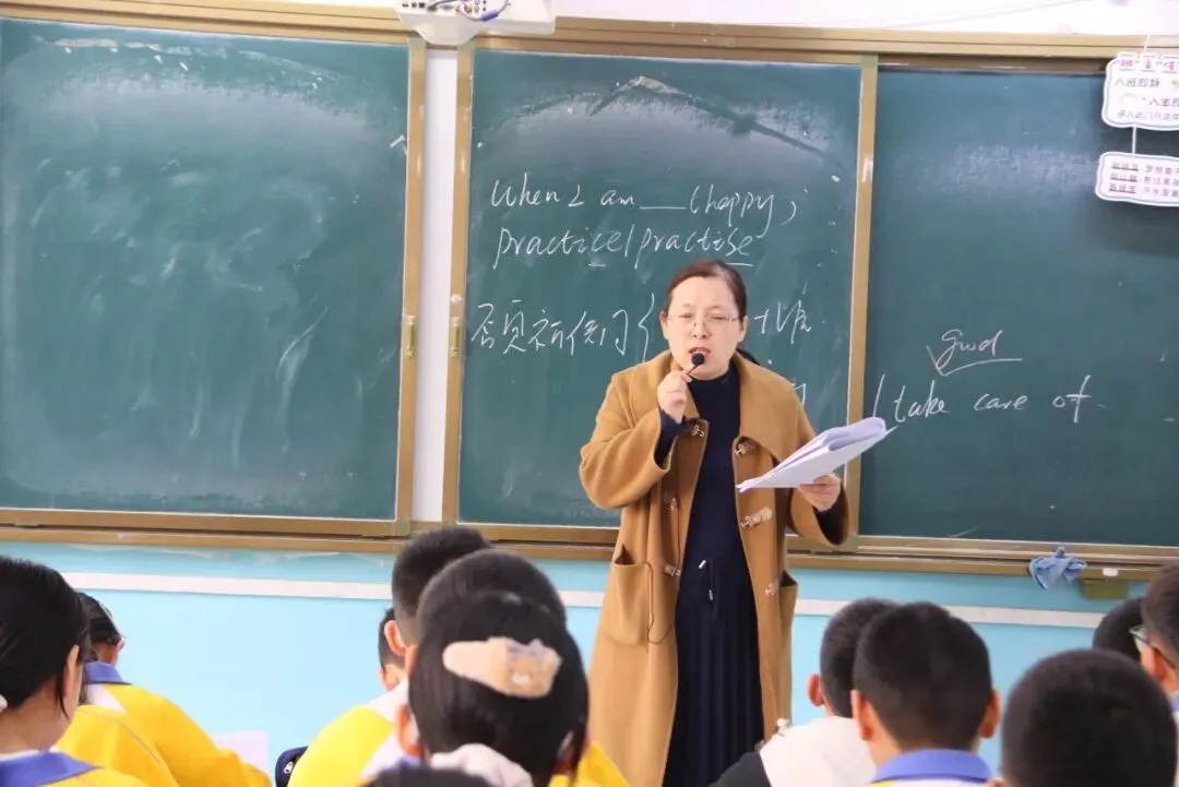 强化实验操作,全力备战中考——成功初三学子实验操作训练纪实 第15张