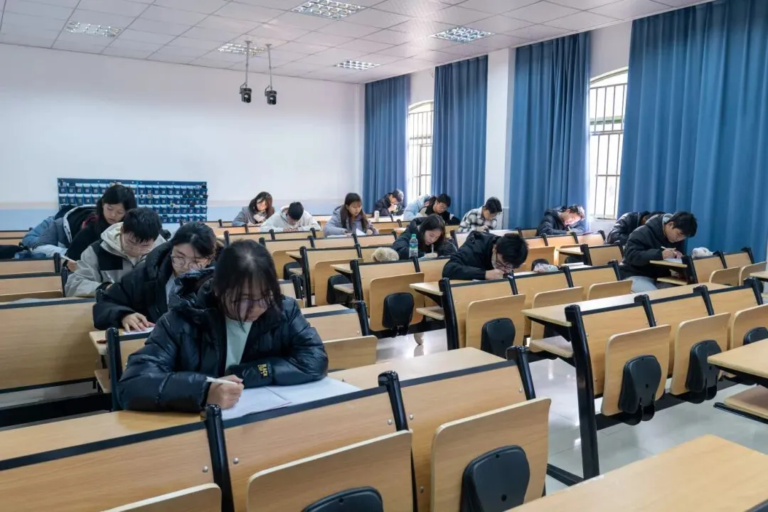 拒绝裸考!四六级模拟考报名中,考前实战演练就差你! 第14张