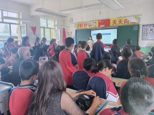 凝心聚力·冲刺中考|库车市墩阔坦镇中学中考冲刺家长会圆满落幕 第47张