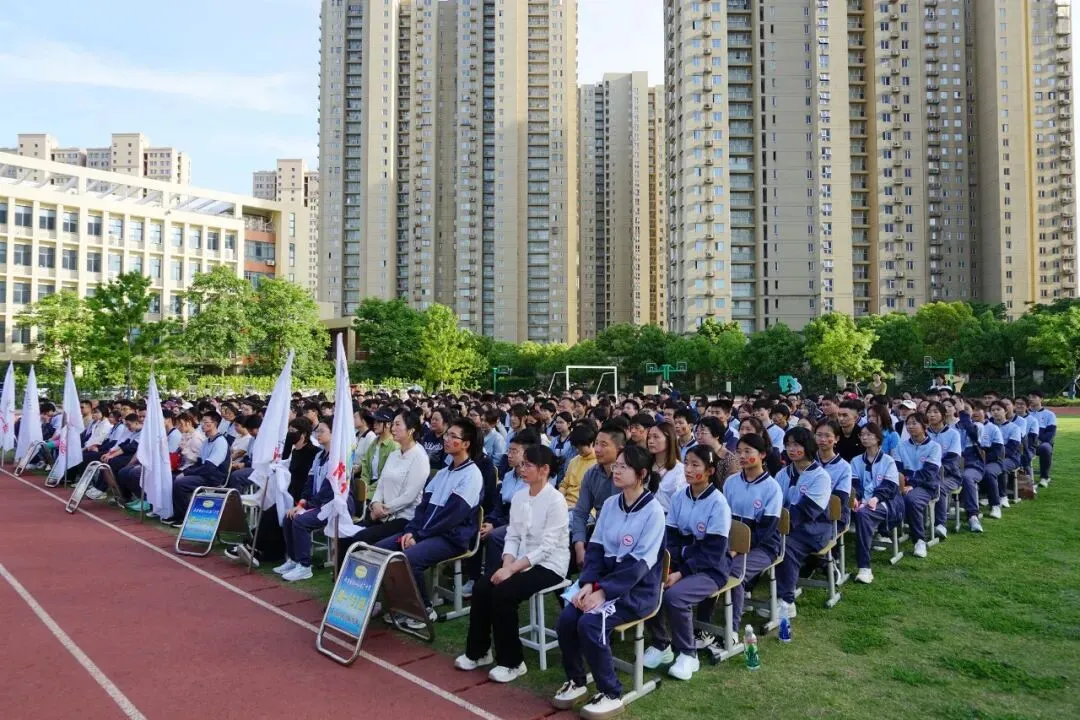 七彩·厂中 ▏青春无悔凌云志 决胜中考谱华章——浦厂中学初三年级举办“志学礼”活动 第21张