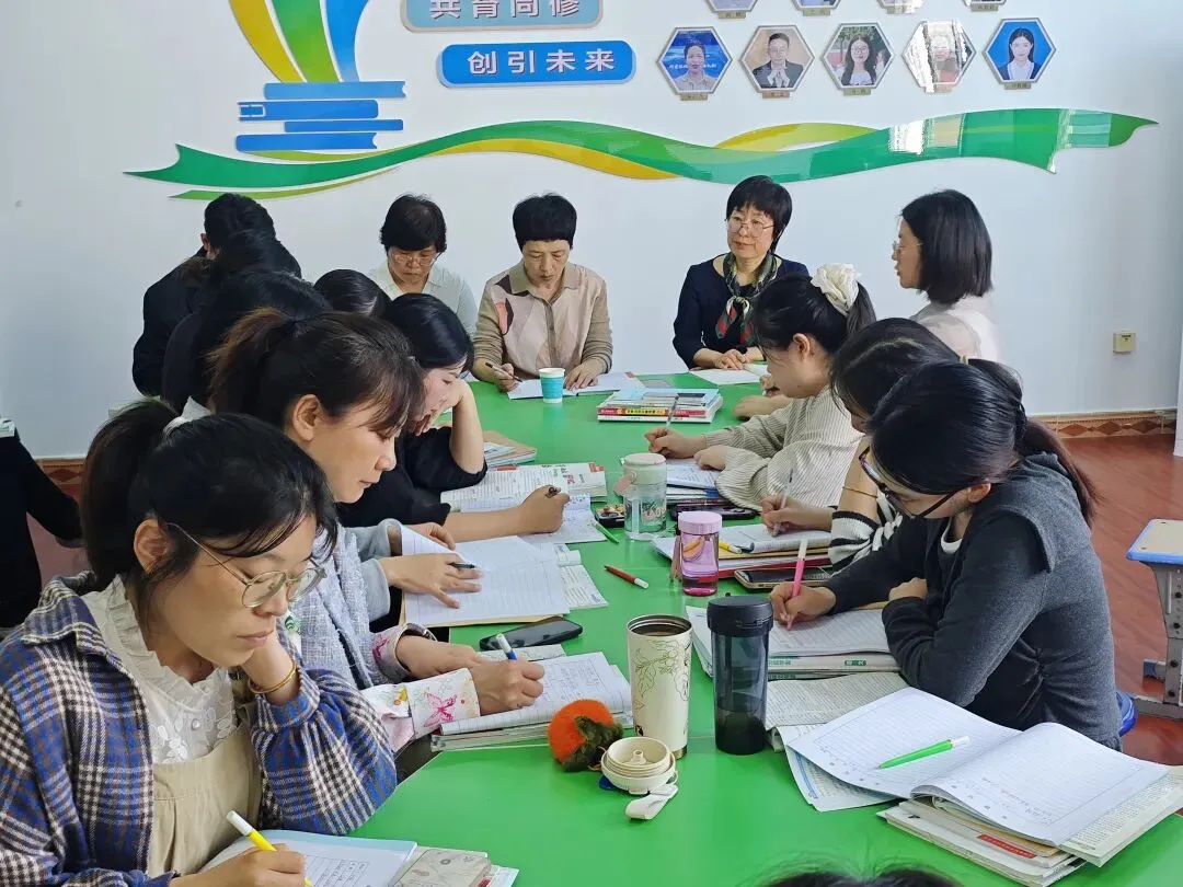 精准把脉二轮复习 深耕课堂赋能中考—— 刘婉初中语文名师工作室特邀市教研员王哲老师莅临指导教研活动 第6张