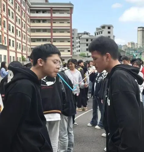 减压赋能 助力中考||工作室成员王玲老师到威信县民族中学送教活动 第38张 减压赋能 助力中考||工作室成员王玲老师到威信县民族中学送教活动 第38张