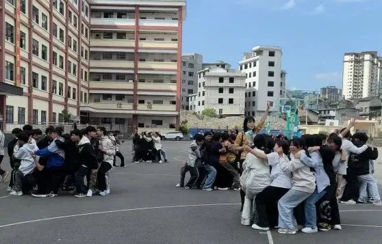 减压赋能 助力中考||工作室成员王玲老师到威信县民族中学送教活动 第39张 减压赋能 助力中考||工作室成员王玲老师到威信县民族中学送教活动 第39张