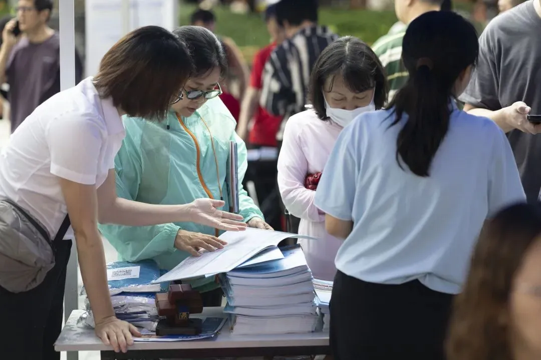 女儿中考预估680分左右,父母想让她报中本贯通抢占王牌专业学位名额 第3张
