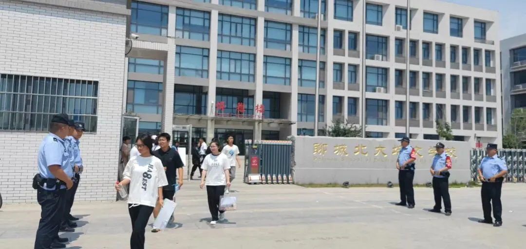 度假区公安分局:护航中考 再交圆满答卷 第6张