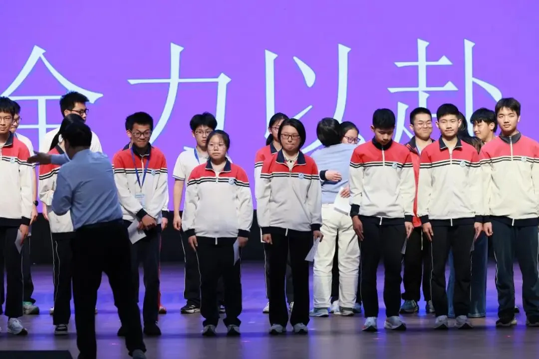 葵为志 行不怠——江阴市峭岐中学中考励志讲座暨家庭教育指导会顺利召开 第9张 葵为志 行不怠——江阴市峭岐中学中考励志讲座暨家庭教育指导会顺利召开 第9张