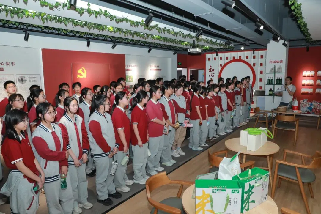 坚韧毅行砺青春 研学赋能助中考——东青实验学校开展研学暨坚韧行活动 第40张