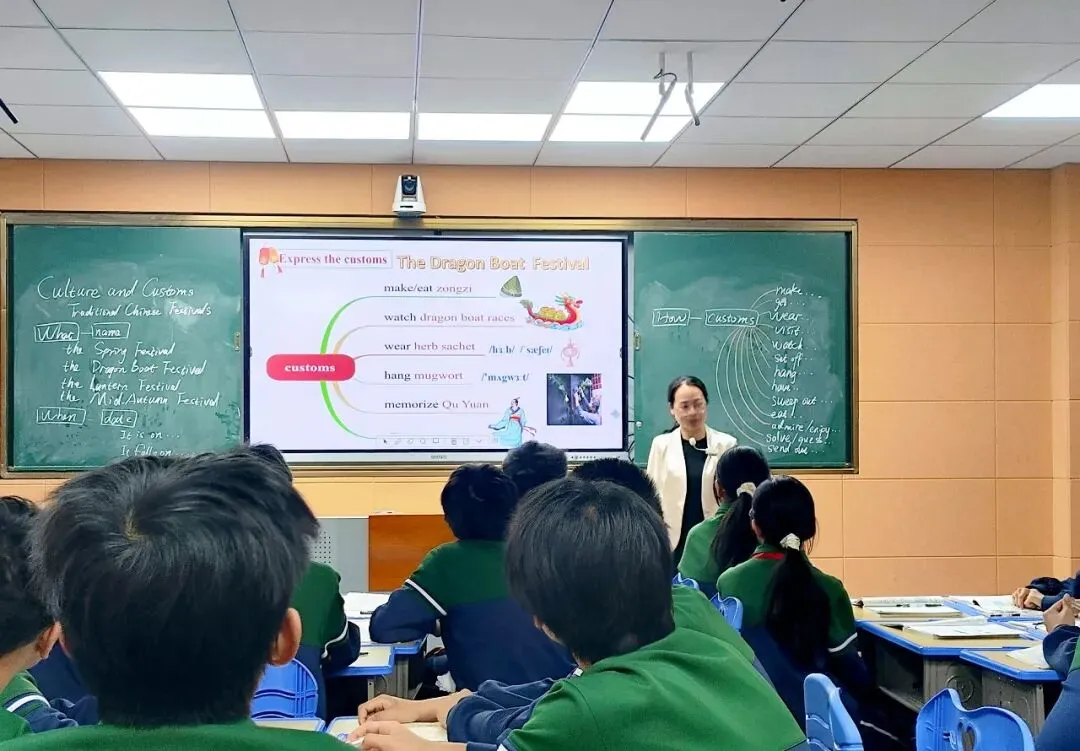 精研真题明方向,凝心聚力备学考——2026年全县初中英语学考复习研讨会成功举办 第3张