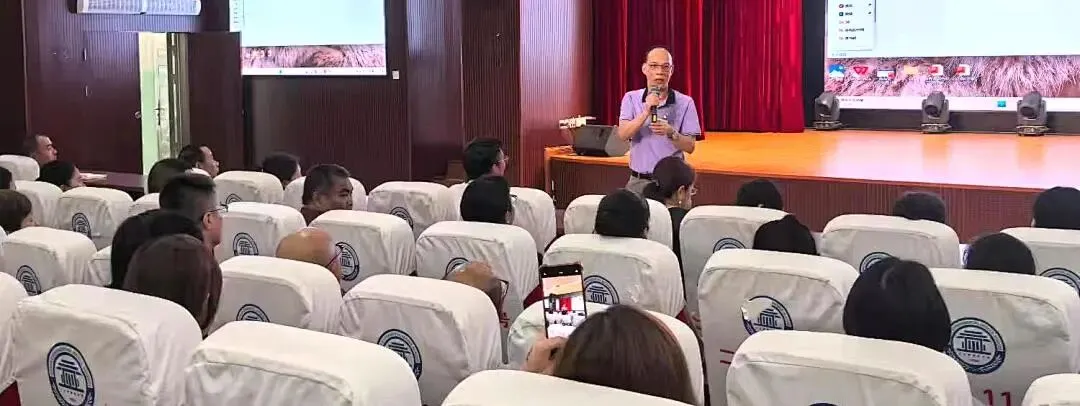 决战中考,同心筑梦!我校组织召开初三年级中考备考家长会 第18张