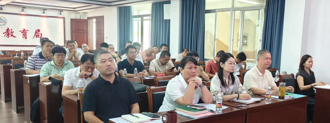 精析模考定方略  砥砺奋进迎战中考 第6张