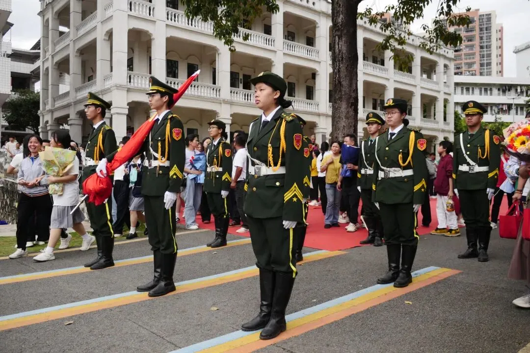 笔尖有光 梦在远方——广宁中学举行中考50日青春启航仪式 第2张 笔尖有光 梦在远方——广宁中学举行中考50日青春启航仪式 第2张