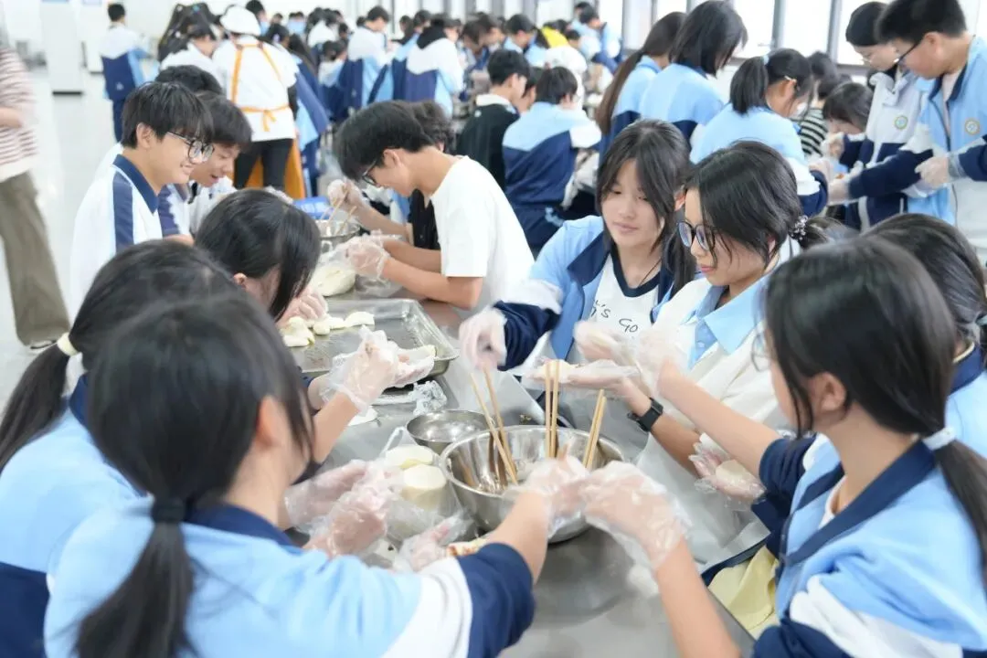 包出好彩头 中考拔头筹 | 大溪镇第二中学九年级包饺子活动温情举行 第15张