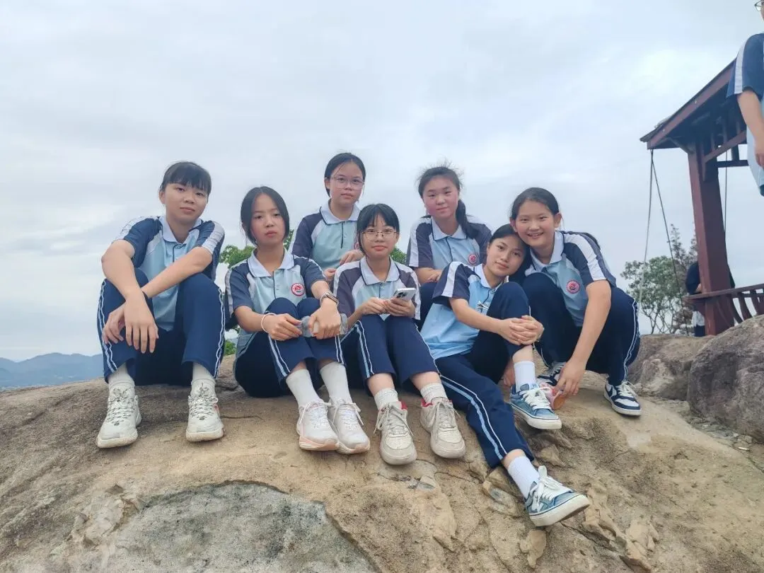登顶九峰,决胜中考——东溪中学2026届初三毕业班九峰山徒步研学活动 第18张
