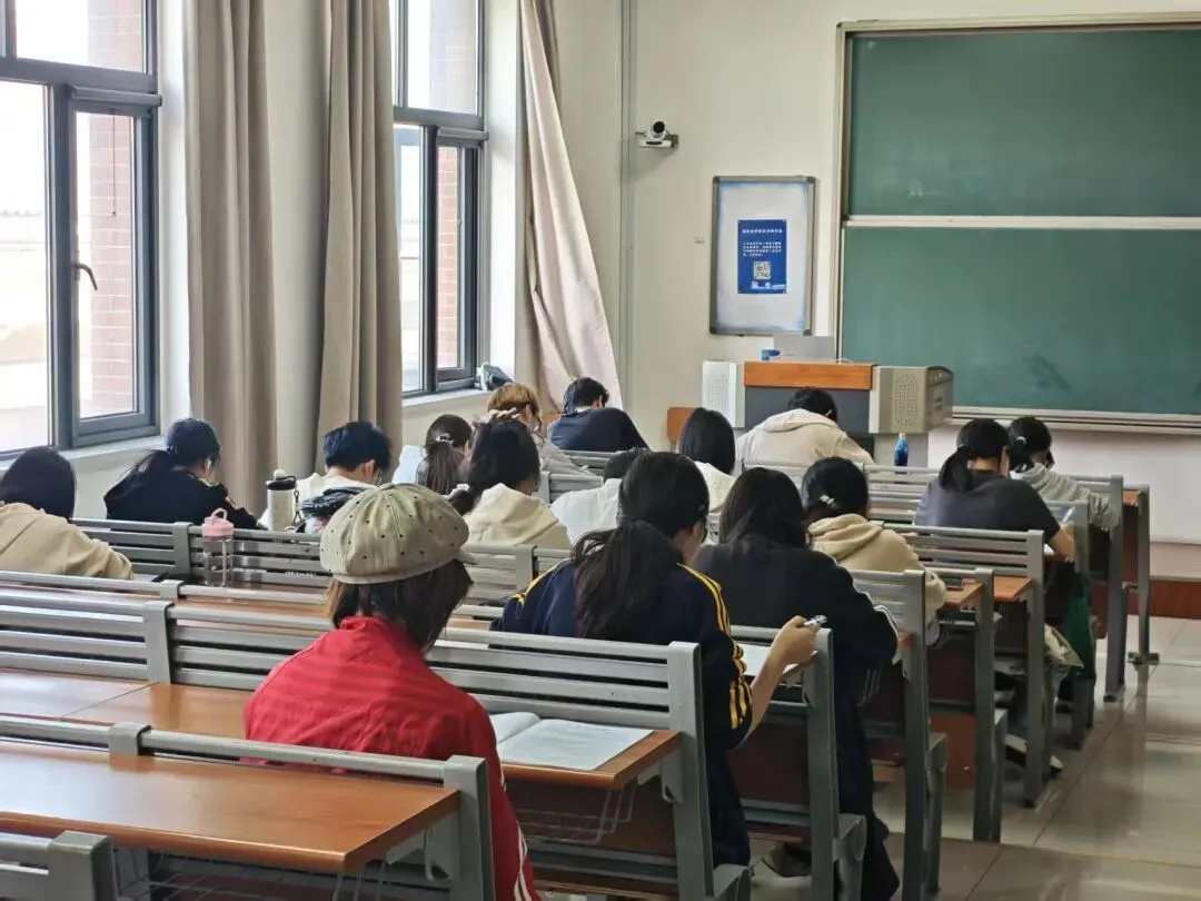 【活动新闻】管理学院举办“行测模拟考试”活动 第12张