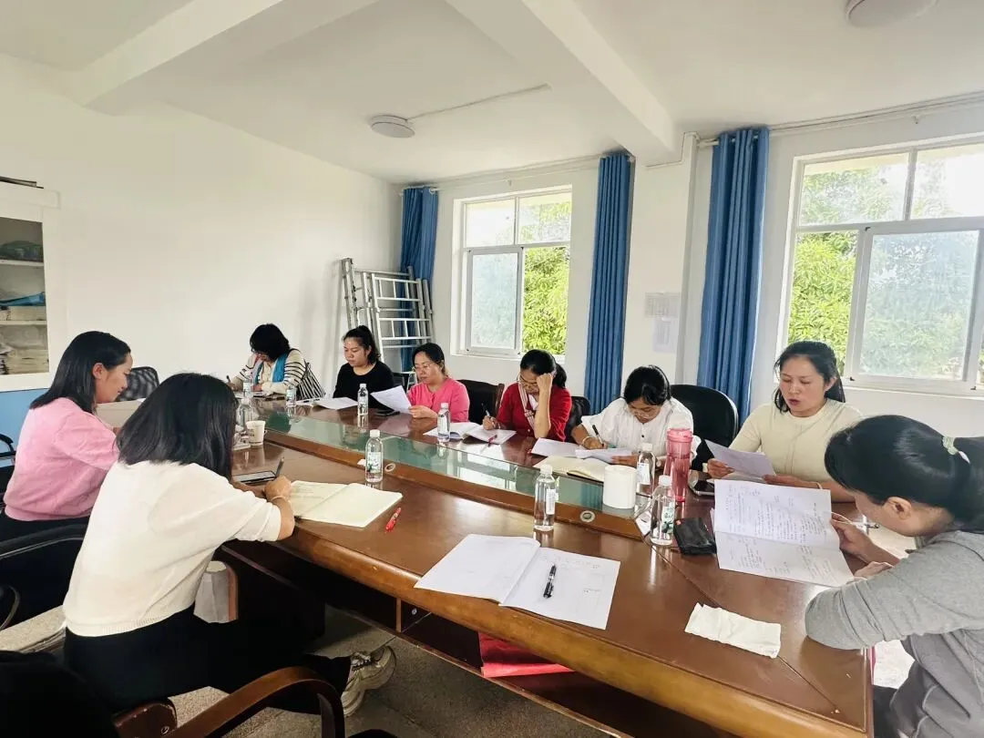 专家引领促成长 聚焦中考提质量——云南省思茅第一中学骨干教师团队莅临我校开展备考指导活动 第16张