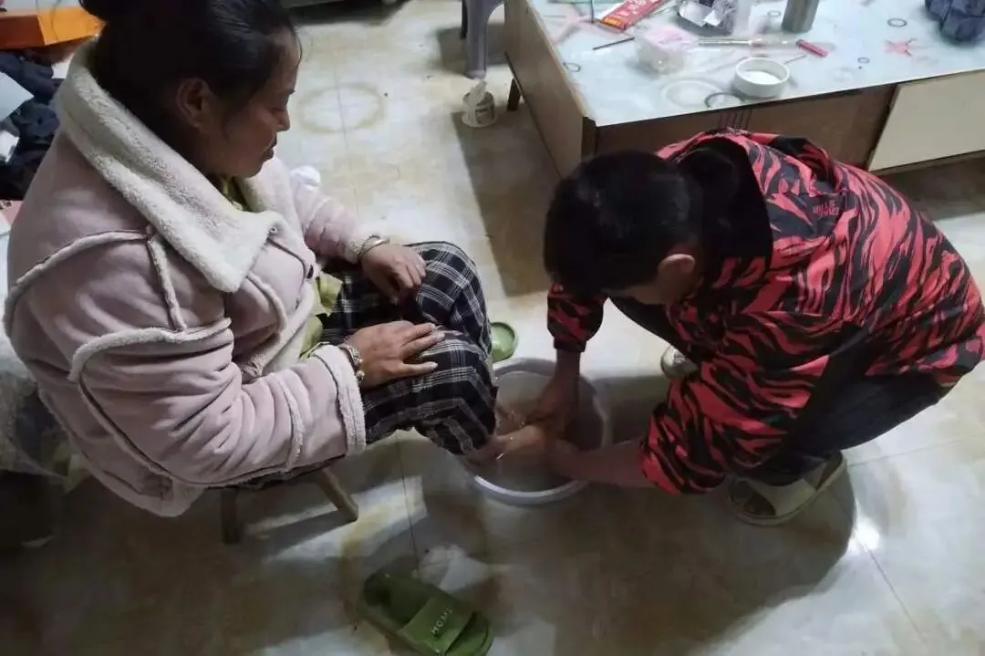 传劳动之美,承青年之志,赴中考之约||凉铭实外初中部“一班一品”班级文化建设评比活动纪实 第39张 传劳动之美,承青年之志,赴中考之约||凉铭实外初中部“一班一品”班级文化建设评比活动纪实 第39张