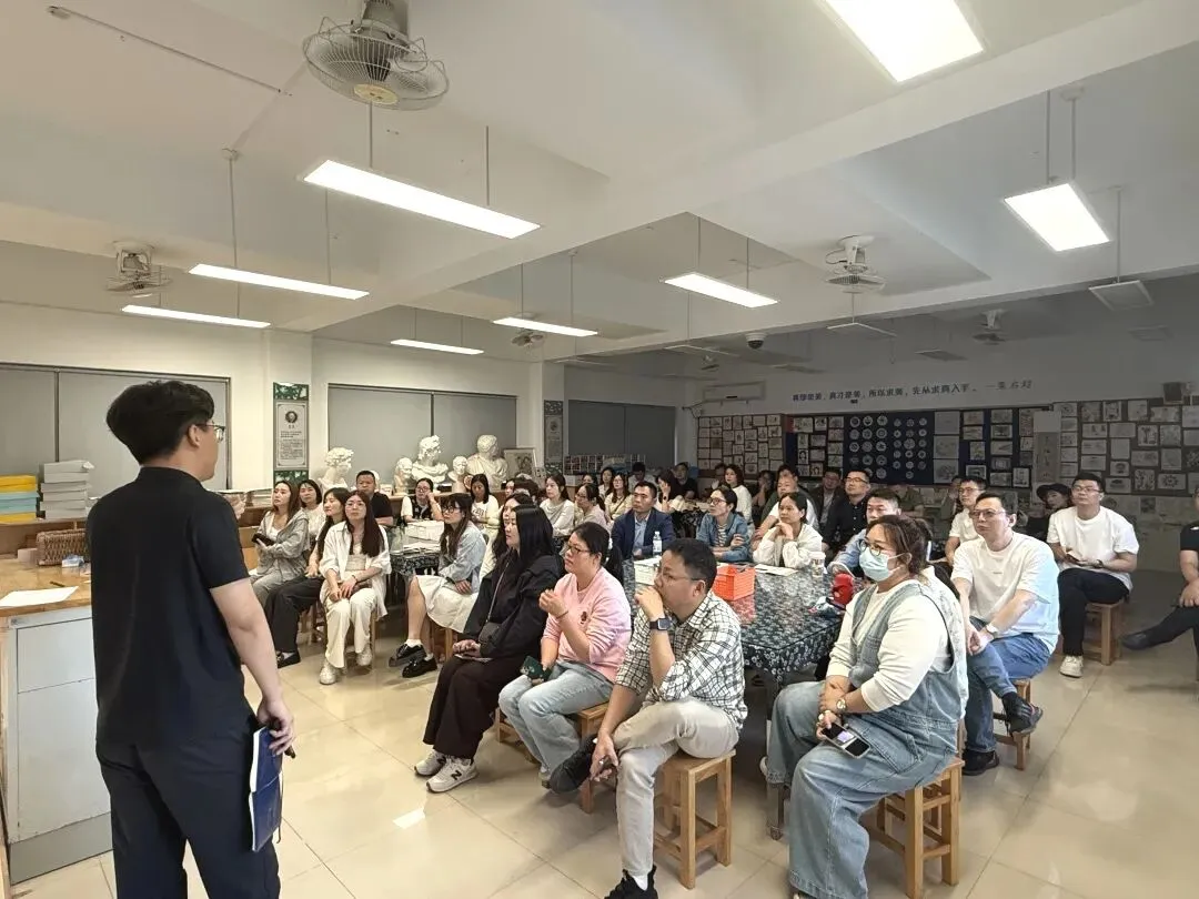 【家校共育】陪伴助力成长 携手冲刺中考——记春申湖路校区初三年级家长会 第25张 【家校共育】陪伴助力成长 携手冲刺中考——记春申湖路校区初三年级家长会 第25张
