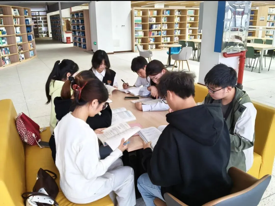 中考倒计时!愿少年不负韶华,执笔圆梦今夏 第1张
