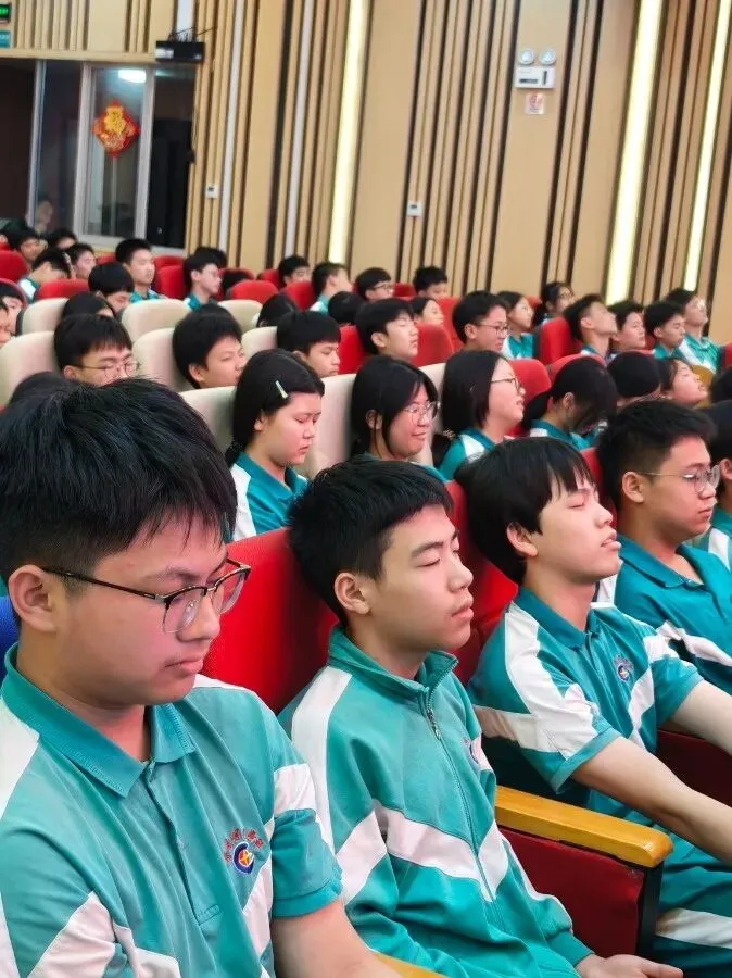 阳光心态迎中考 心理护航助成长 —— 北湖区心理健康教育进校园走进明星学校 第18张