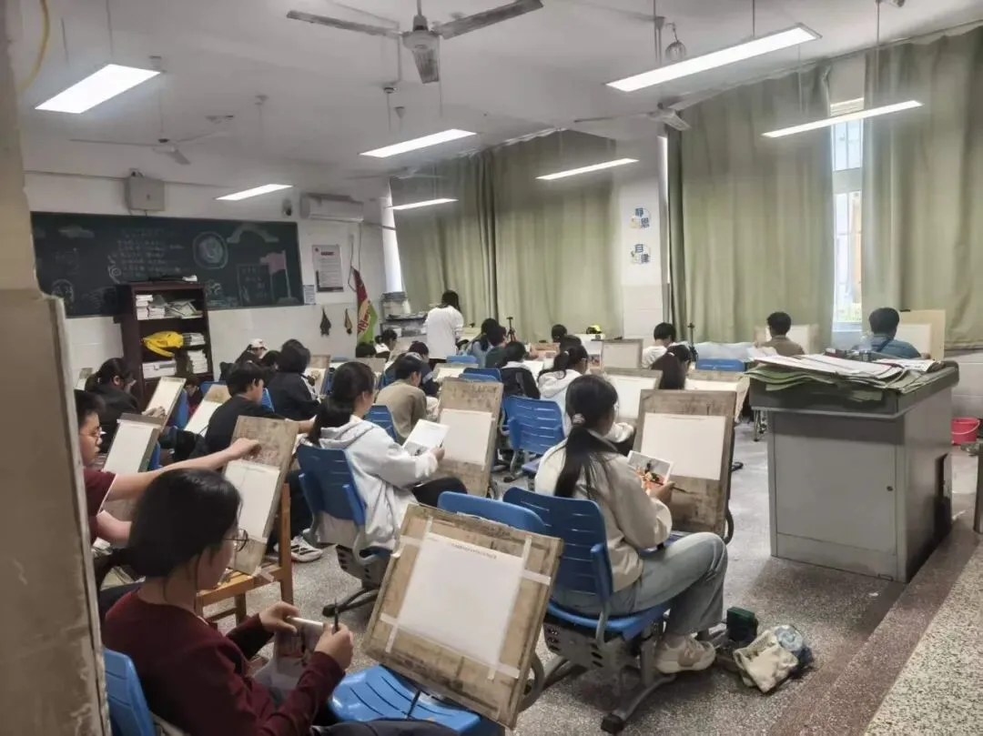 徐州市第五届中考美术特长生模拟联考暨沈阳翼众东北美术学校徐州校考圆满结束! 第13张 徐州市第五届中考美术特长生模拟联考暨沈阳翼众东北美术学校徐州校考圆满结束! 第13张